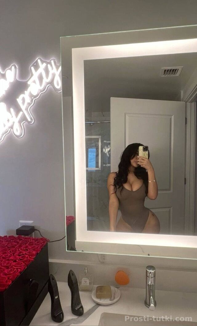 Индивидуалка Александра Кировский Фотография 