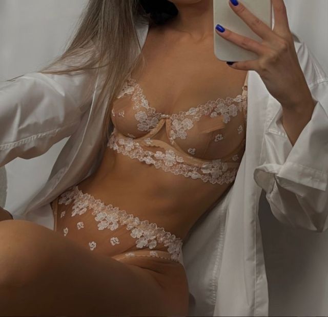 Индивидуалка Айсылу Ново-Савиновский Фотография 